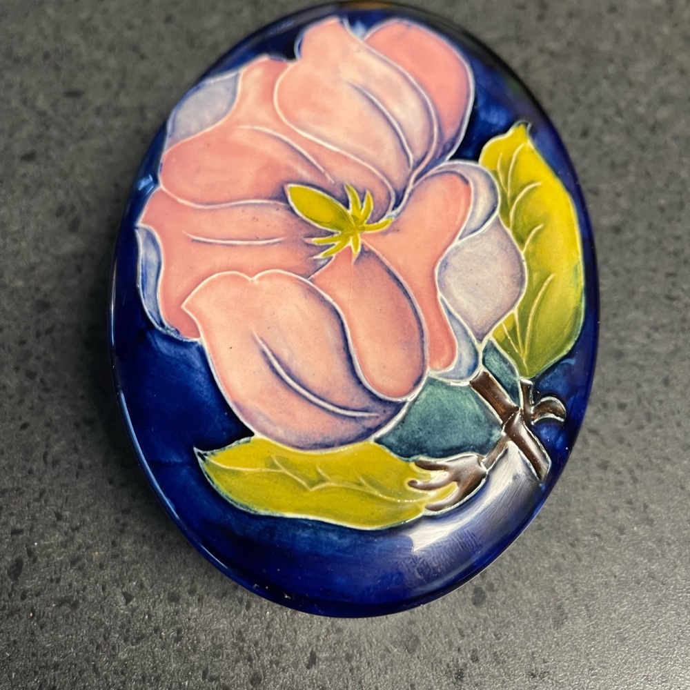 Vintage Moorcroft trinket box with Magnolia pattern.